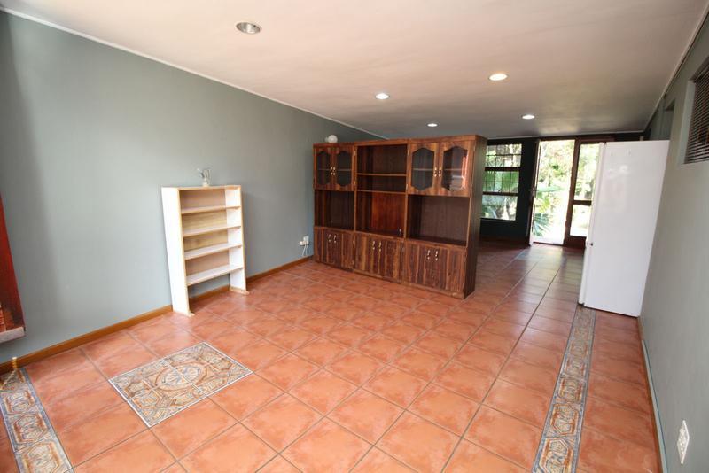 To Let 1 Bedroom Property for Rent in Blommendal Western Cape